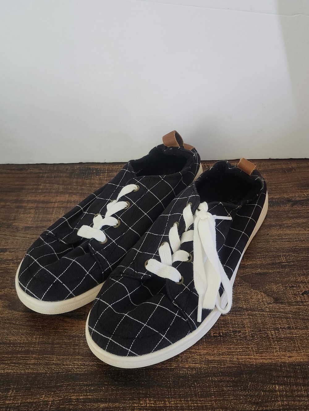 Spenco Casual Shoes With White Laces